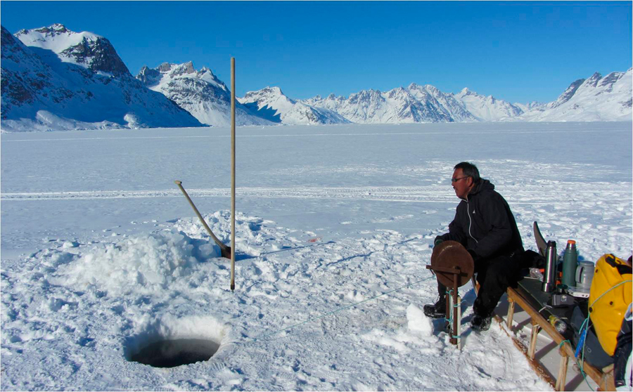 Técnicas de pesca tradicionales en Groenlandia | Foto © Francesc Bailón