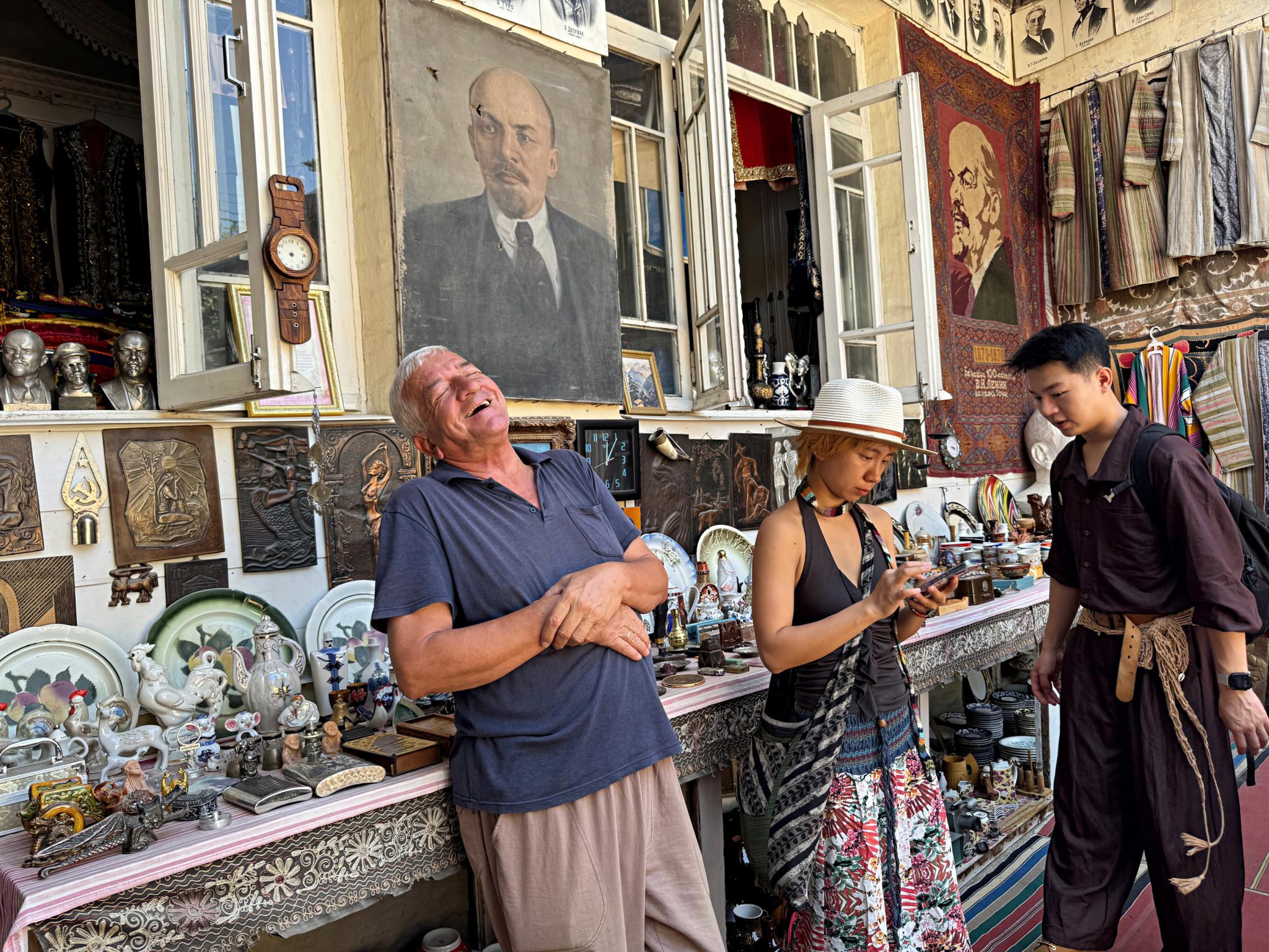 Me descojono en un rastro de Samarkanda, Uzbekistán © Iraida Tortosa