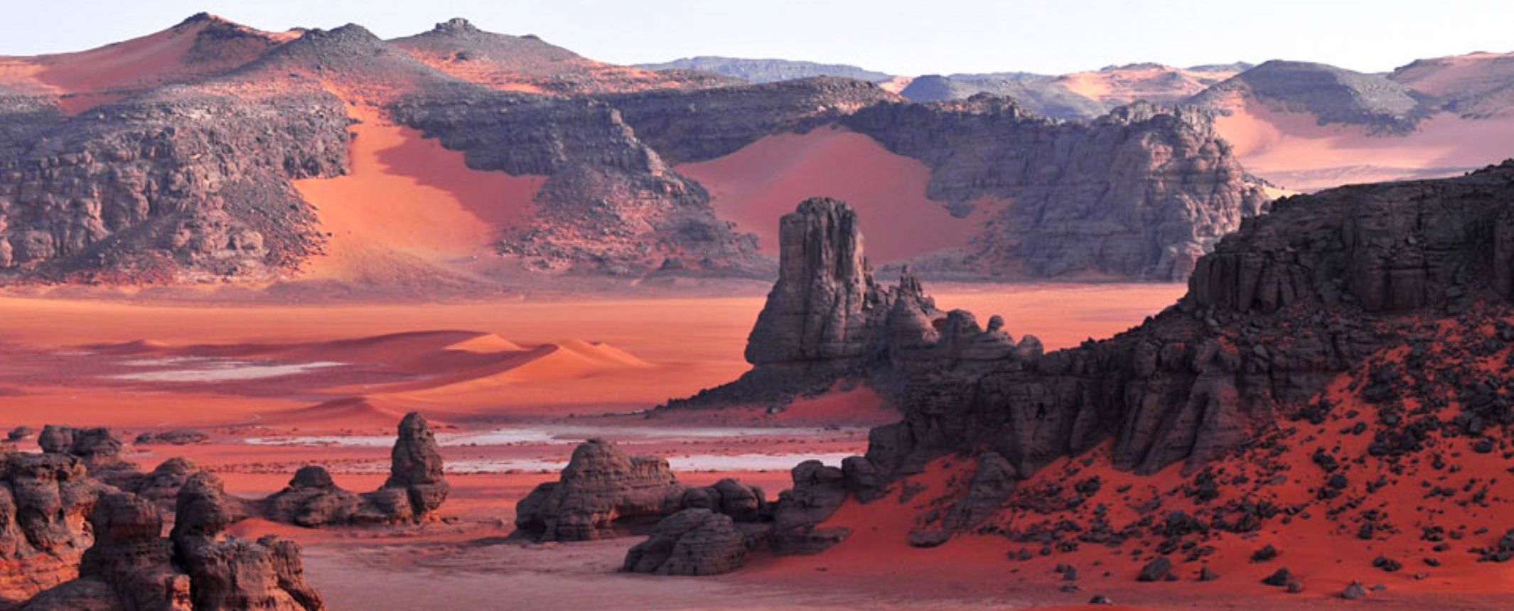 El Tadrart. Laberintos de piedra y arena Argelia