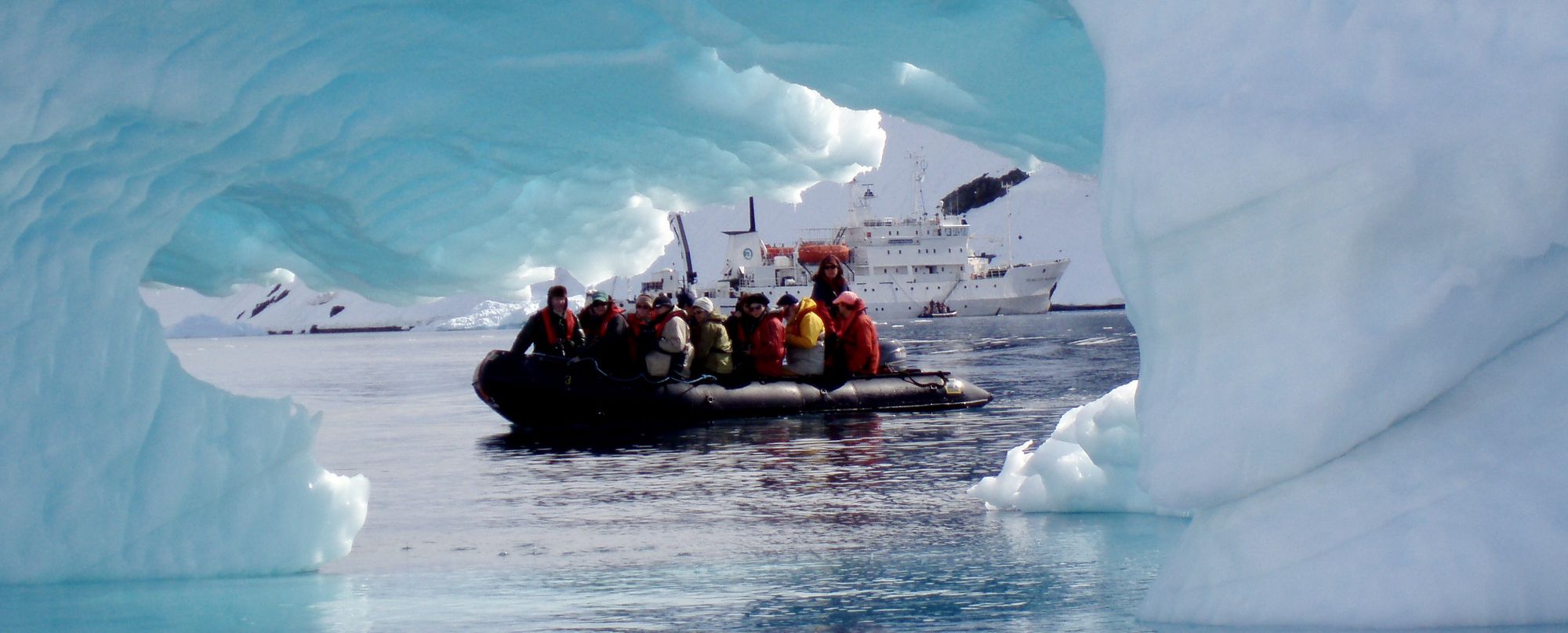 Antártida-Cruceros de Expedición a la Península Antártica 2025/26