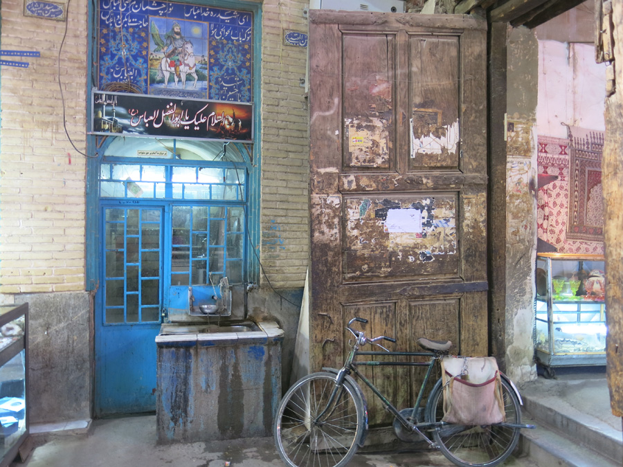 Rincón en el Bazar de Isfahan en Irán | Foto © Carmen Pombo