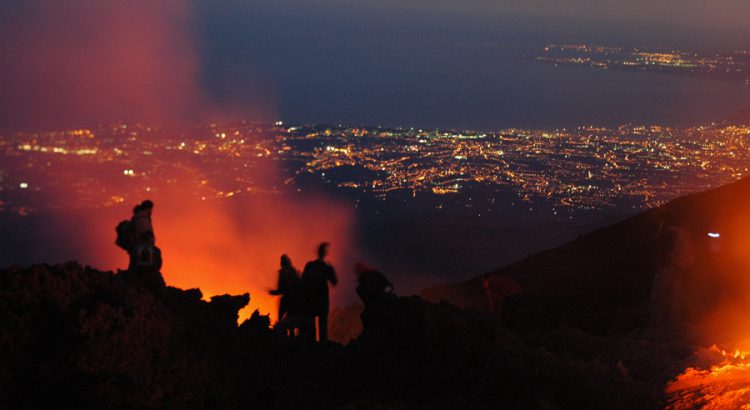 Viaje a Sicilia. Volcán Stromboli. Autor archivo Tuareg