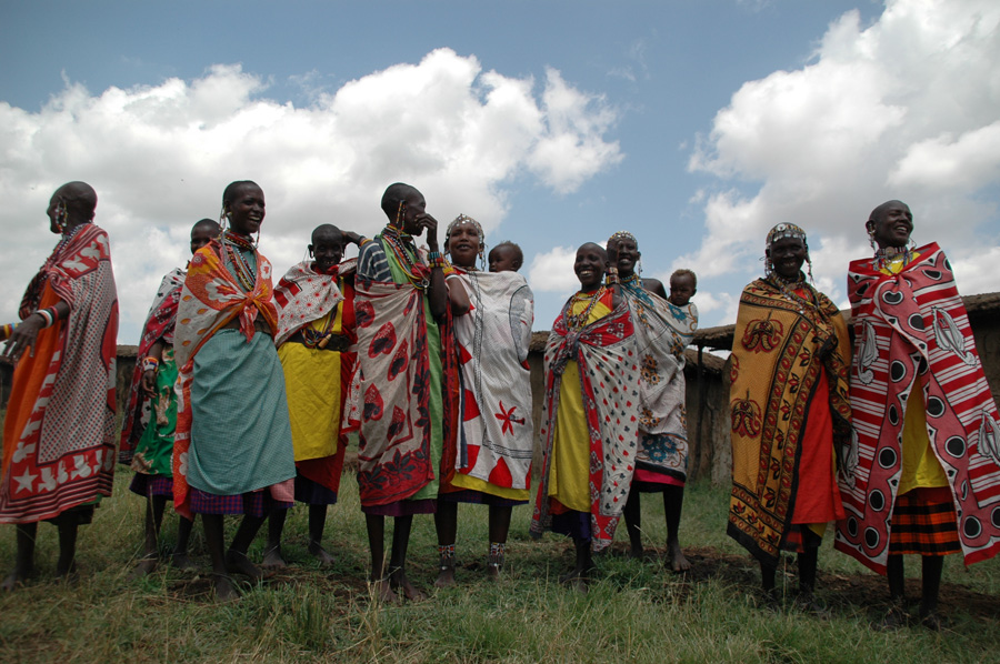 Mujeres Masai en Kenia - Alex Lansac