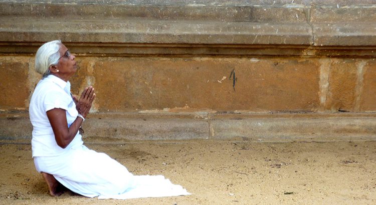 La espiritualidad en Sri Lanka | Foto © Joan Bartomeu