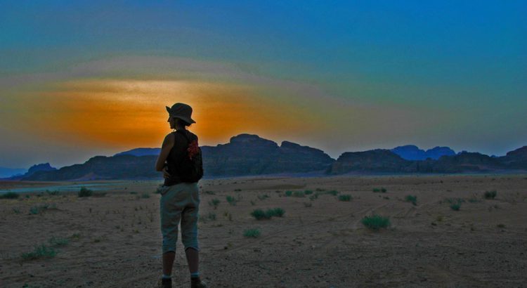 Puesta de sol en Wadi Rum, Jordania. Viatges Tuareg. Foto por Carme Munté