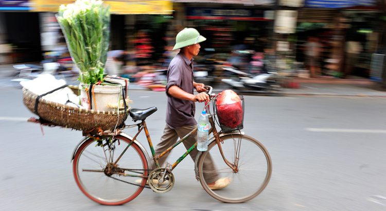 Paseo por la ciudad de Hanoi en bicicleta | Foto © David Galindo