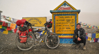 Lleva 7 años viajando en bicicleta. la increíble aventura de un nómada del siglo XXI